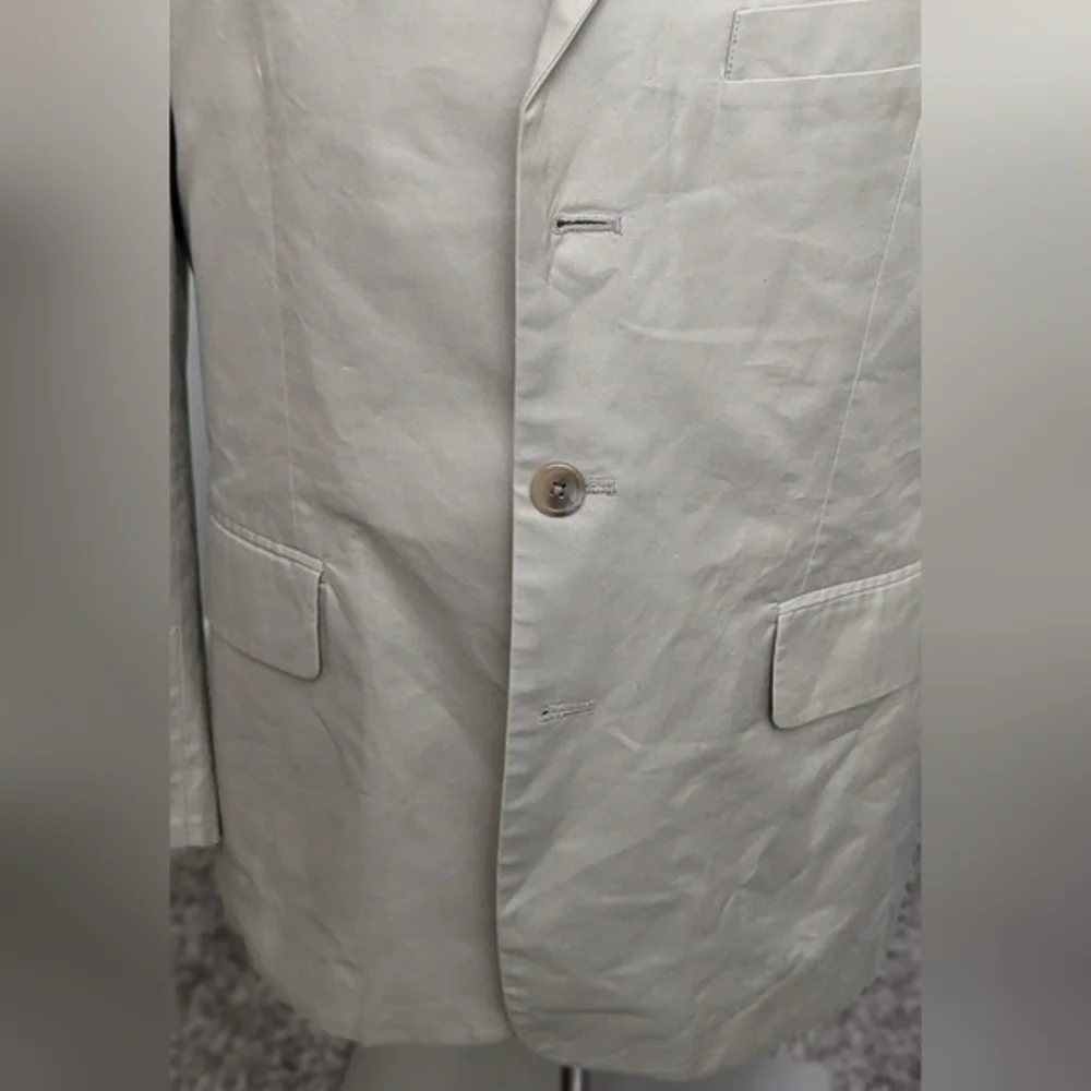 J. Crew shown tan flaw